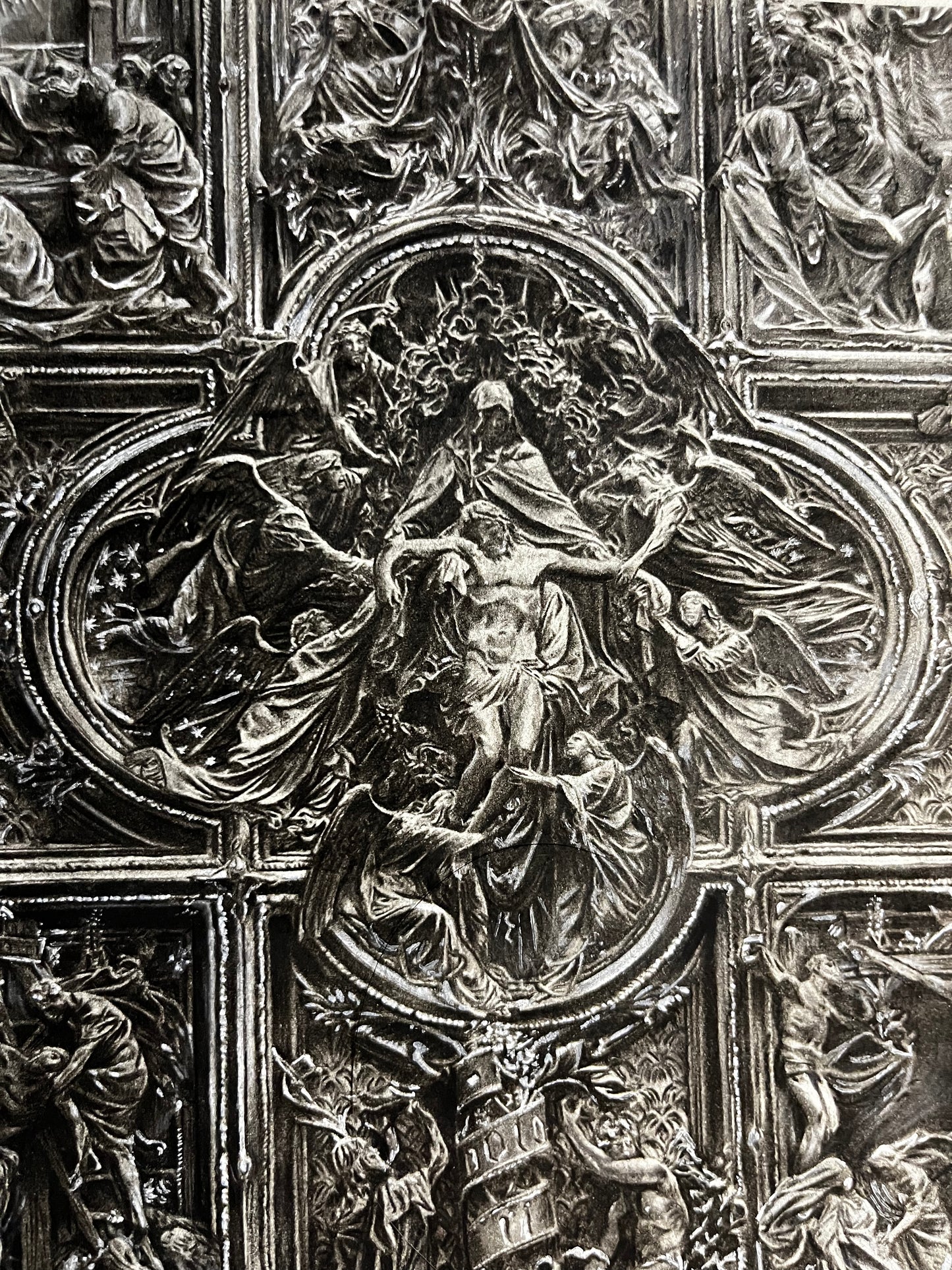 Duomo di Milano Door – Original Charcoal & Graphite Drawing (60×60 cm)
